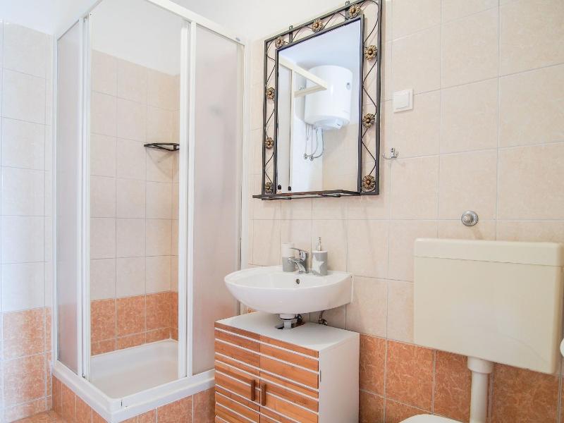 One-Bedroom Apartment with Terrace image 2