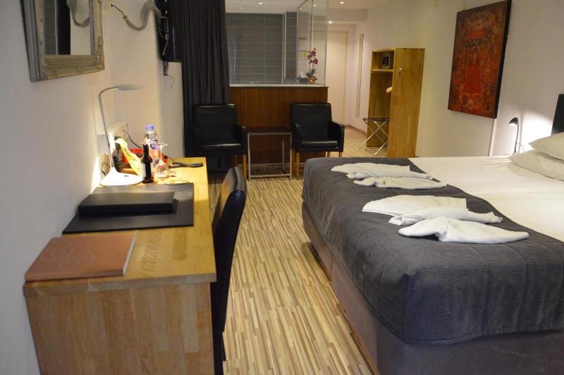 Suite with Double Bed image 3