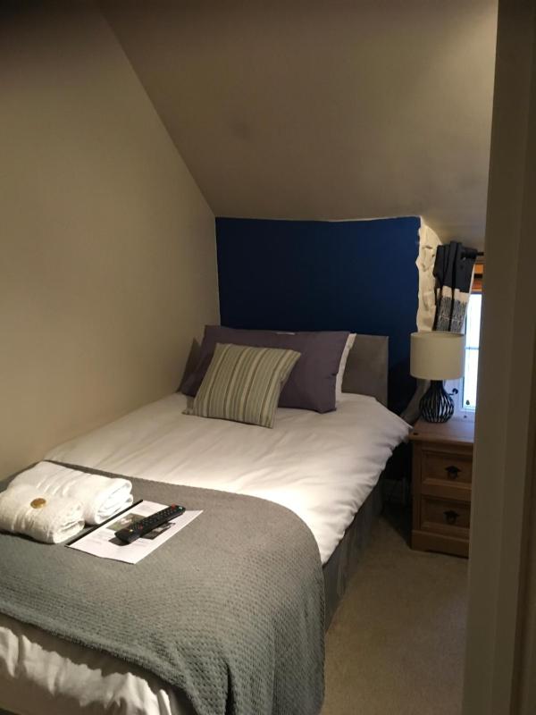 Budget Single Room image 1