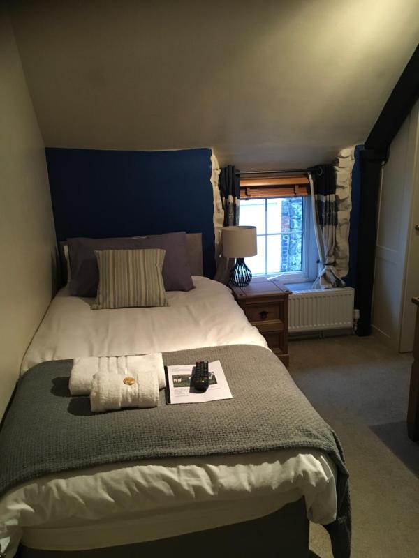 Budget Single Room image 4