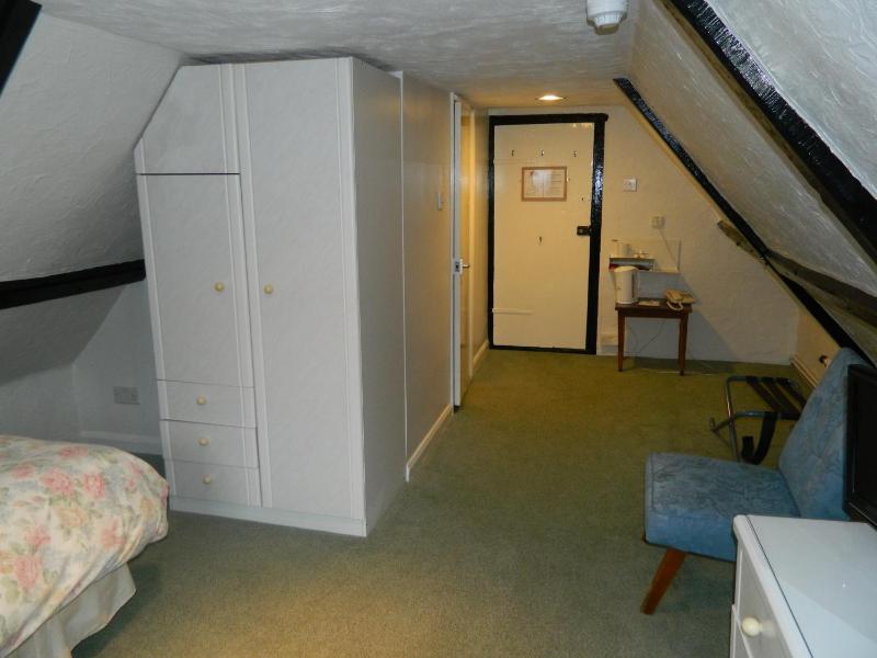 Economy Single Room image 2