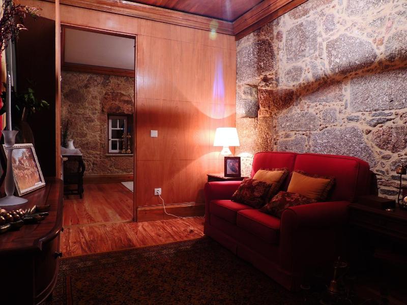 One-Bedroom Apartment image 2
