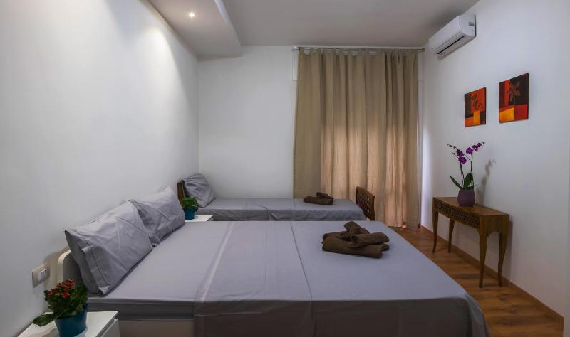 Triple Room with Private Bathroom image 1