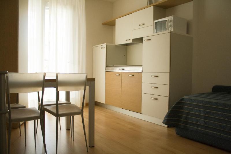 Aparthotel Royal - image 19