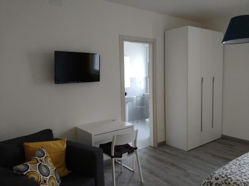 Deluxe Room image 3