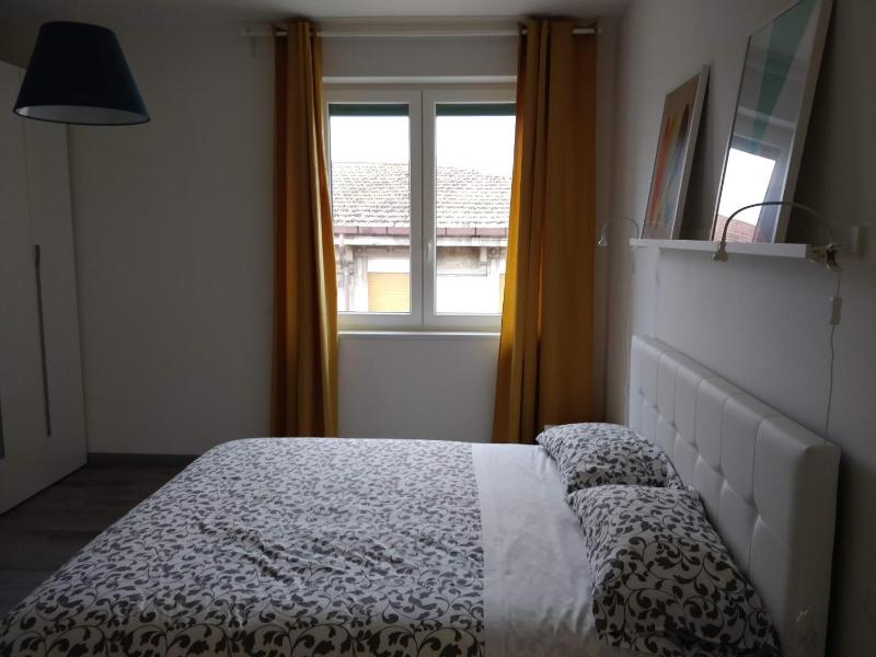 Deluxe Room image 2