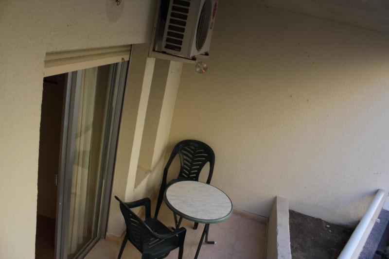 Single Room image 4