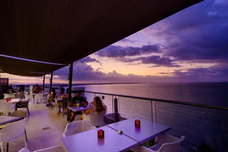 Ramada Suites by Wyndham Wailoaloa Beach Fiji - image 5