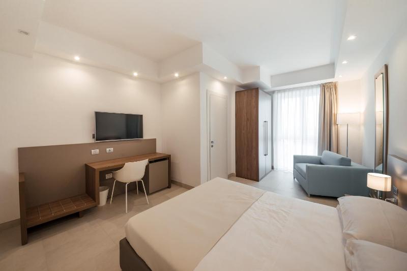 Triple Room image 1