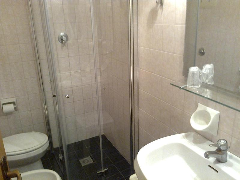 Double or Twin Room with Sea View image 4
