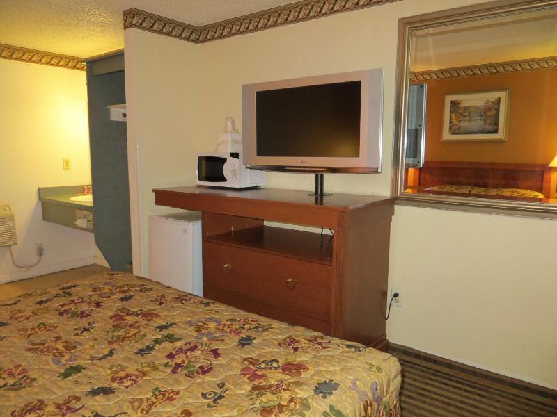 Portland Inn - image 24