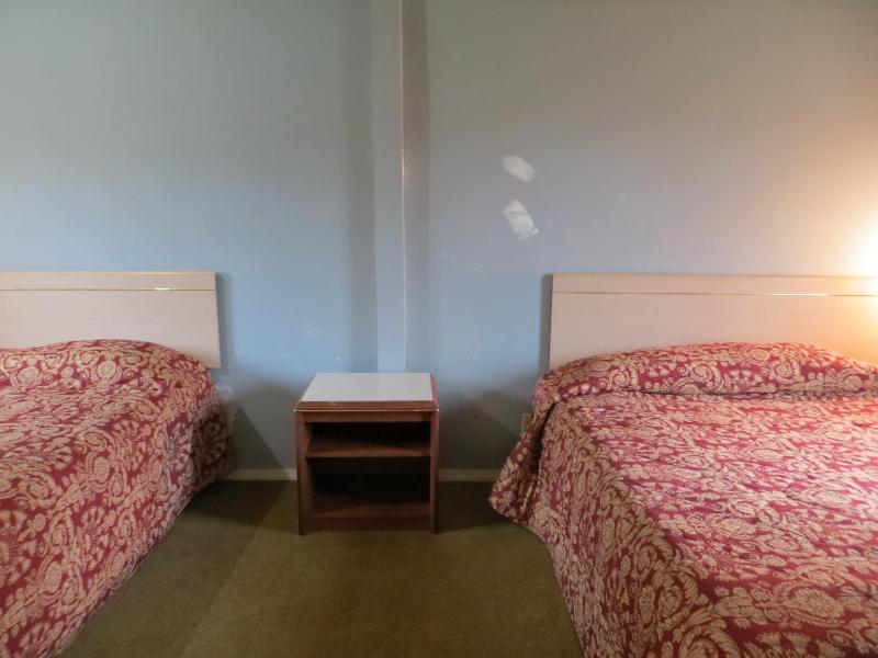 Madison Suites Motel - image 43