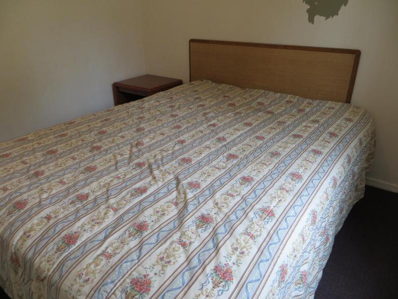 Madison Suites Motel - image 17
