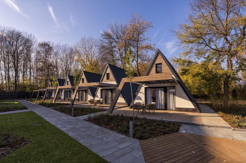 Bungalow image 1