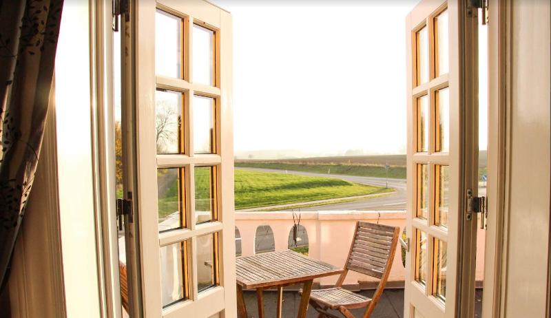 Double Room with Balcony image 1