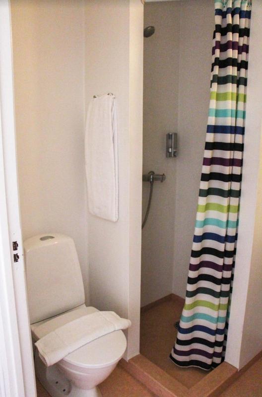 Small Double Room image 3