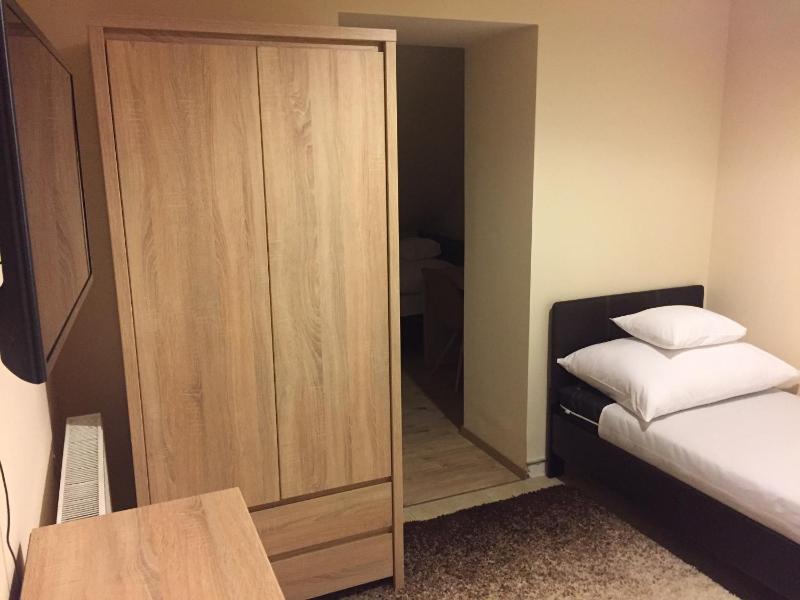 One-Bedroom Suite image 1