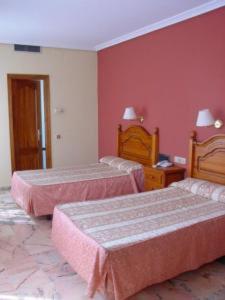 Double Room (1 Adult) image 2