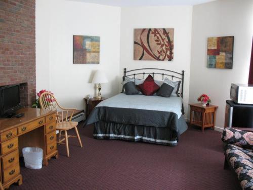 Contemporary Room image 2