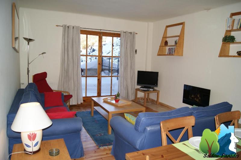 Superior Three-Bedroom Apartment - BON PB image 3