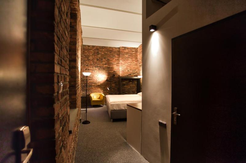 Apartment image 3