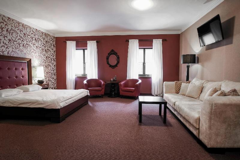Vanilla Hotel - image 19