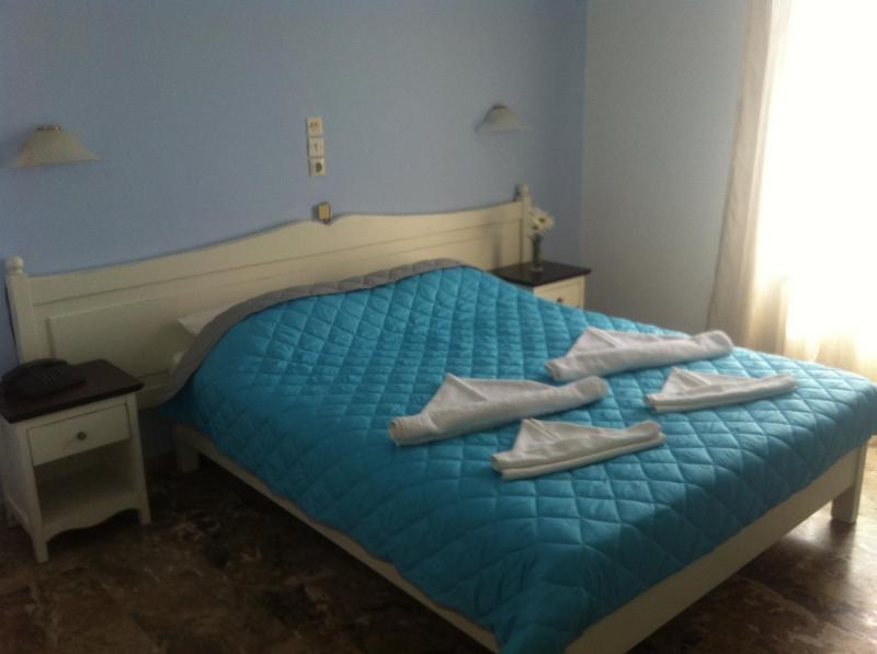 Triple Room with Sea View image 1