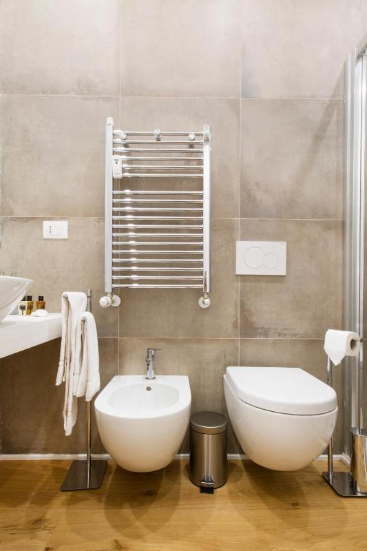 GetThekey San Vitale Apartment - image 14