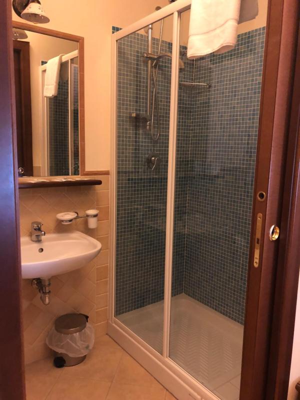 Double Room with Extra Bed image 2