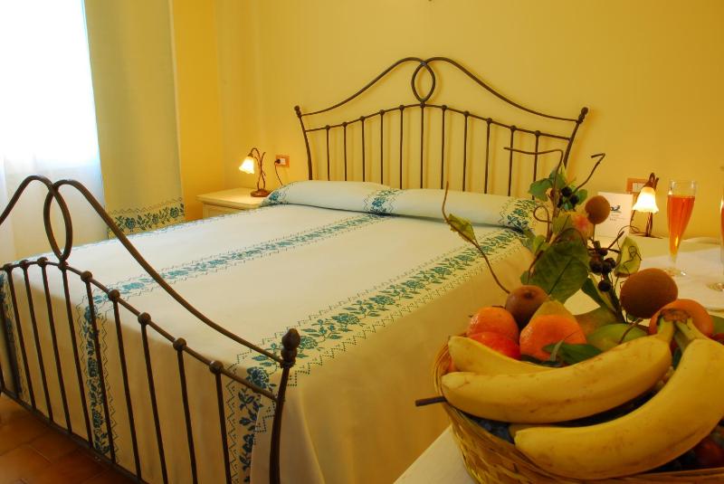 Deluxe Apartment image 1