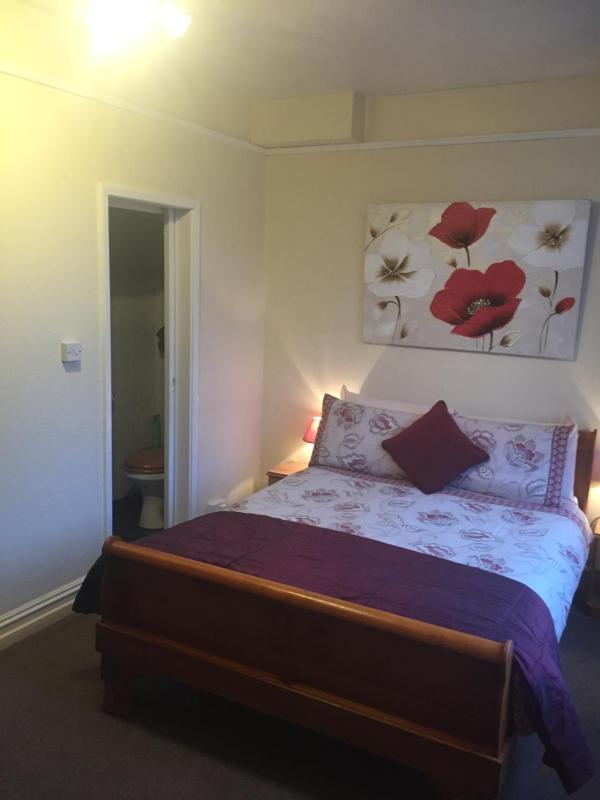 Westbury House - image 29