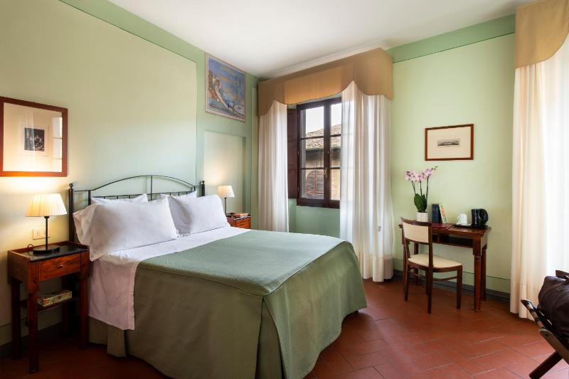 Triple Room image 3