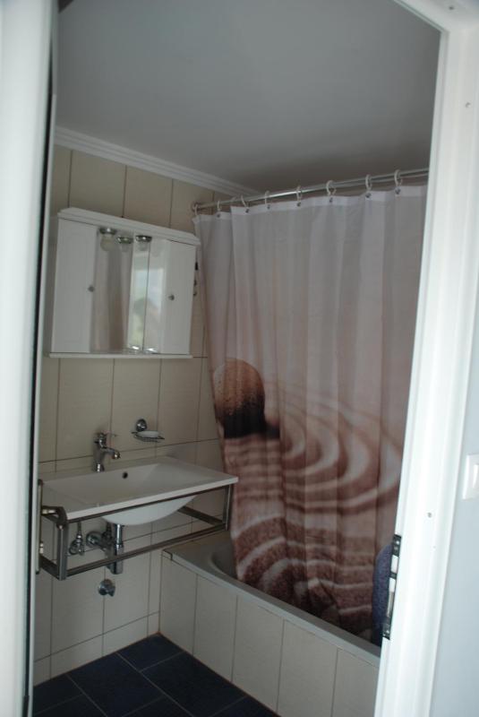Classic Quadruple Room image 1
