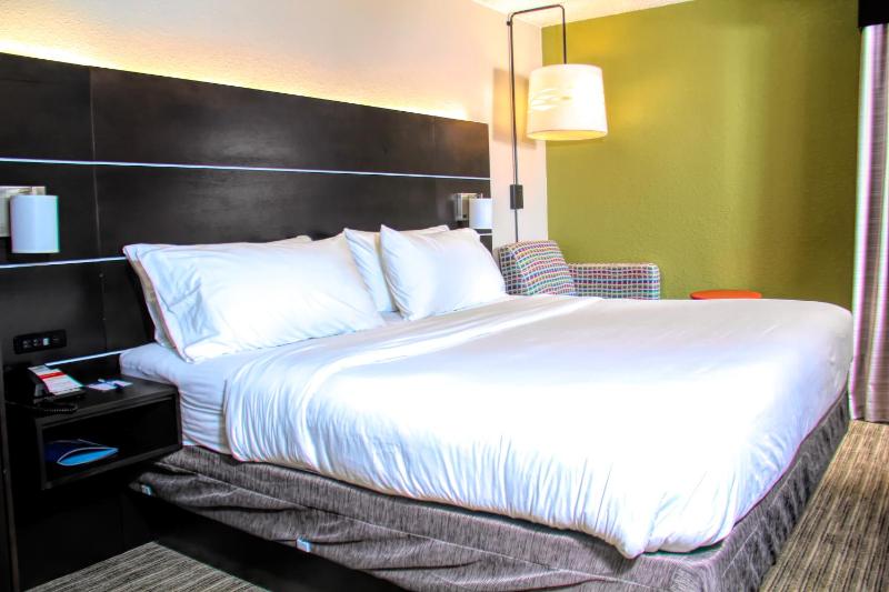 Standard Room image 1