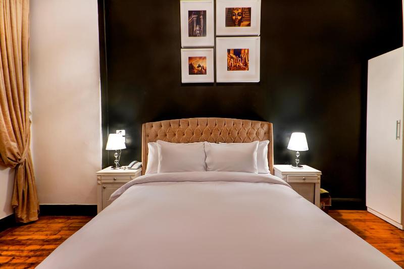 Double Room with Balcony image 1