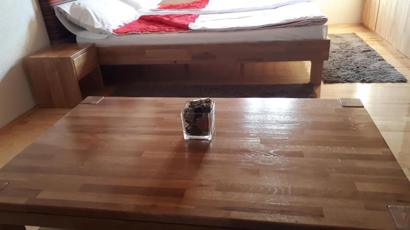 One-Bedroom Apartment image 3