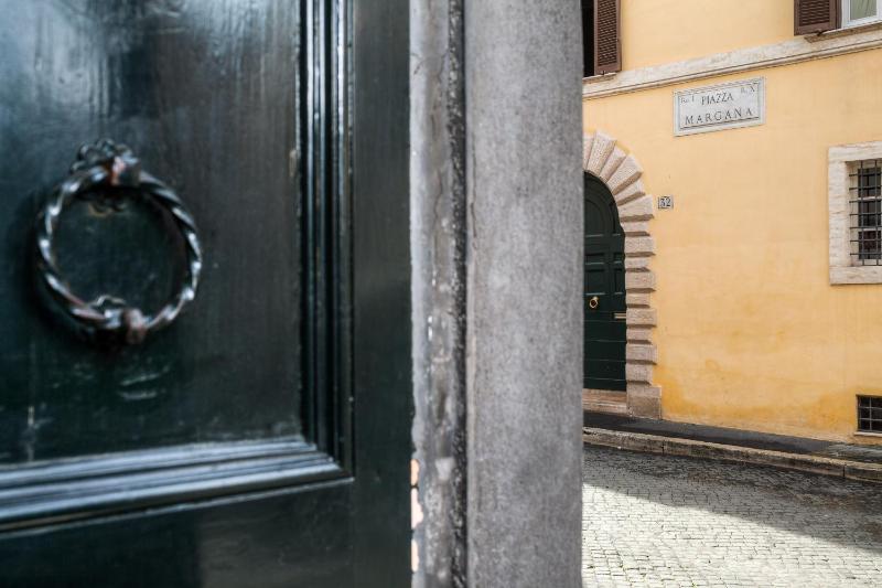 Superior Apartment image 4
