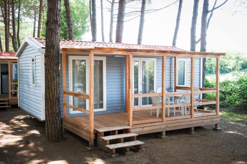 Mobile Home (5 Adults) image 2