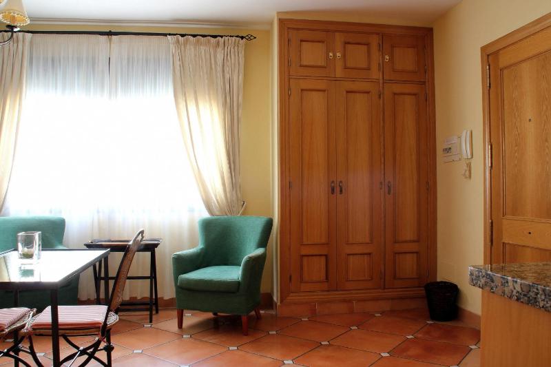Apartamentos Flores - image 4