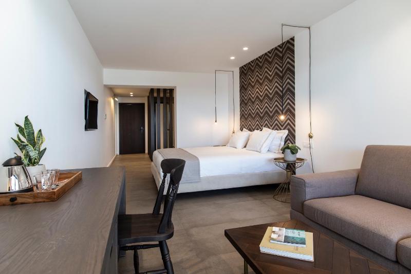 Junior Suite Sea View image 4