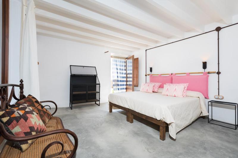 Executive Suite image 2