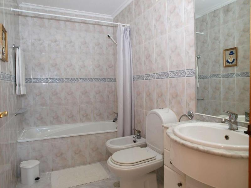 One-Bedroom Apartment (3 Adults + 1 Child up to 12 years old) image 3