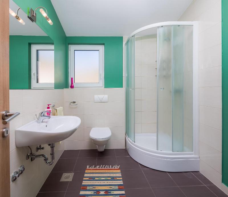 Two-Bedroom Apartment with Balcony and Sea View image 2