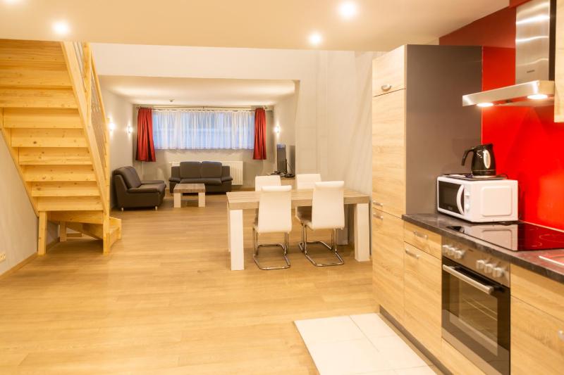 Deluxe Apartment (1 - 7 adults) image 3