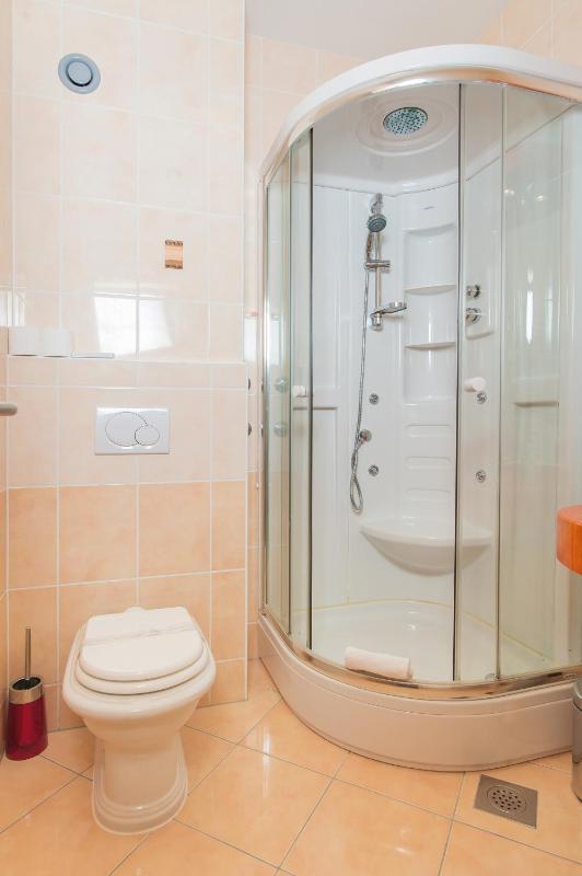 Standard Double Room Without Balcony image 2