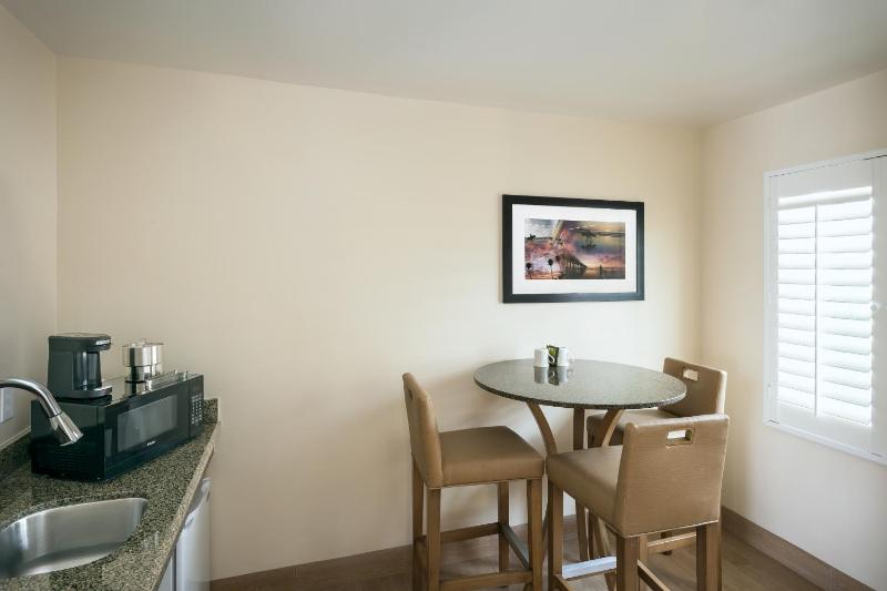 PB Surf Beachside Inn - image 15