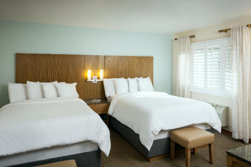 PB Surf Beachside Inn - image 13