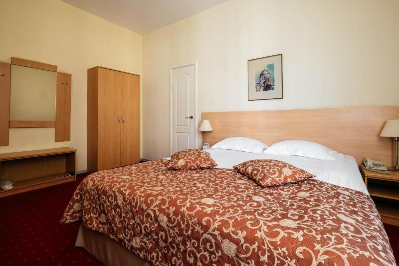 Superior Double Room image 2