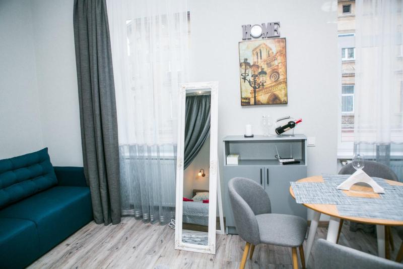 Luxury flat in downtown - image 11