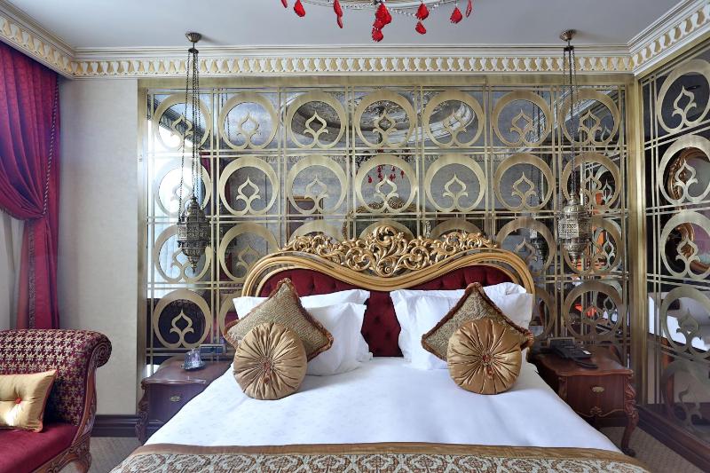 Superior Room with Golden Horn View image 4